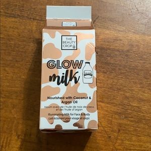 NWT The Beauty Crop Glow Milk in Blind Date